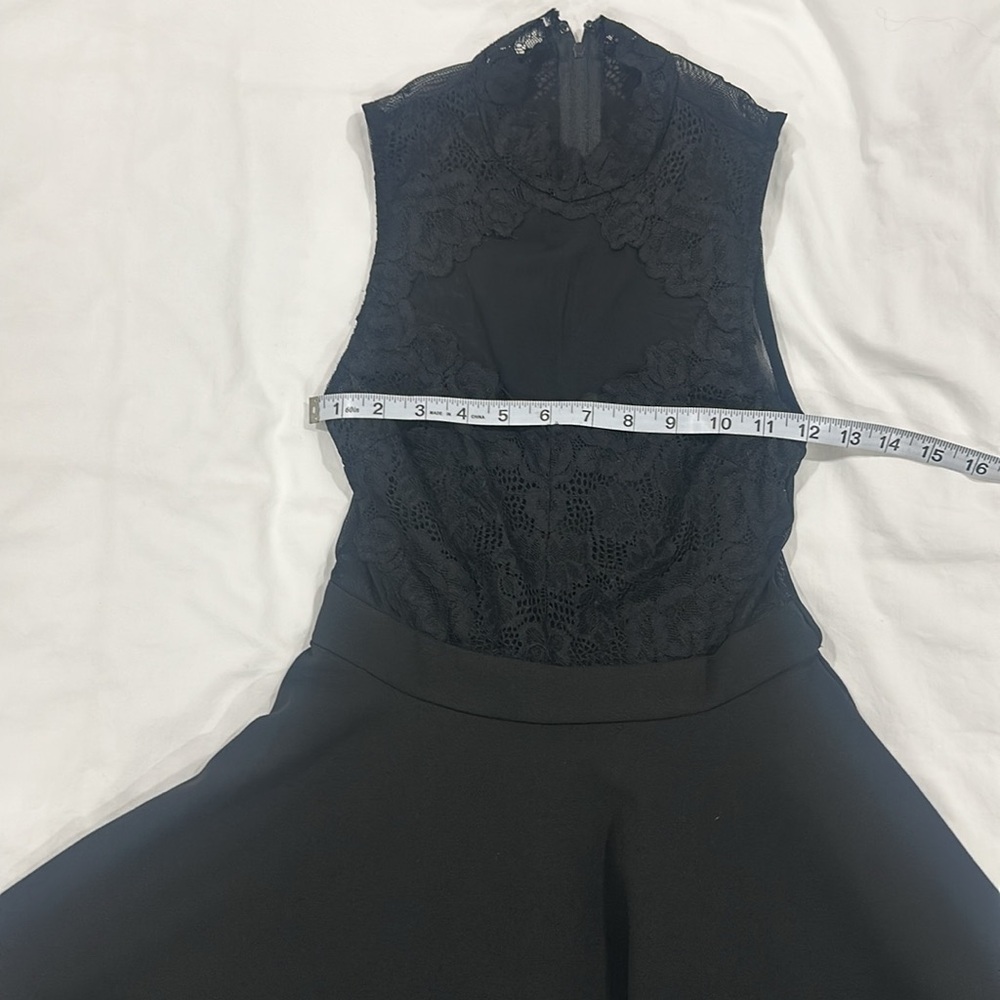 EUC Juniors Black Party Dress excellent for holidays - Picture 5 of 13